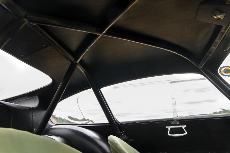 Интерьер Aston Martin Project 215 (DP215/1) 1963 года  (фото 24 из 45)